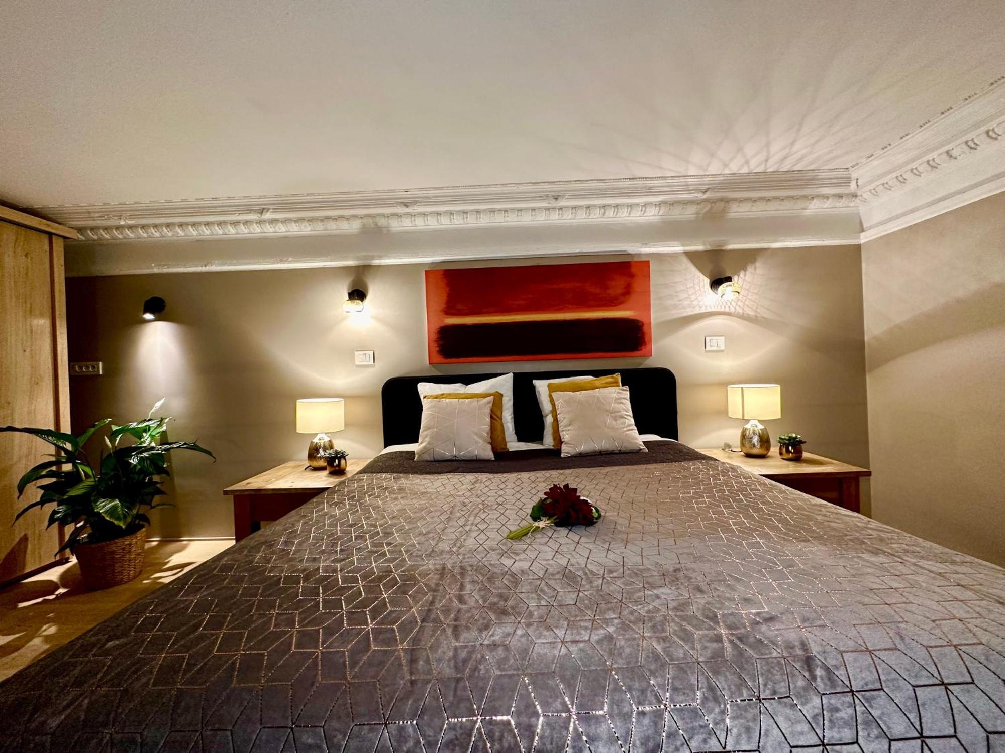 Luxury Suites Castel By Rikas Hotels Антверпен Экстерьер фото