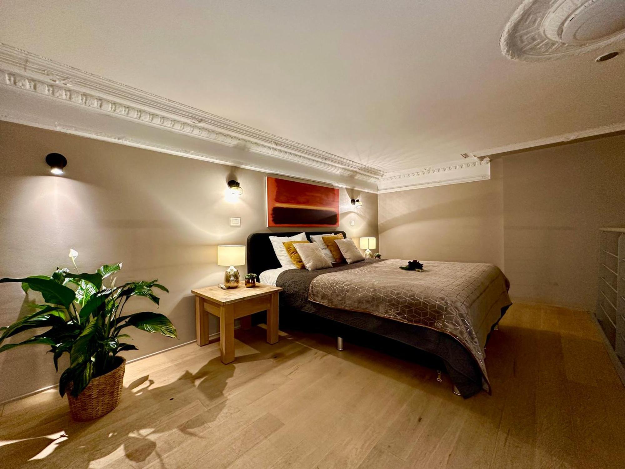 Luxury Suites Castel By Rikas Hotels Антверпен Экстерьер фото