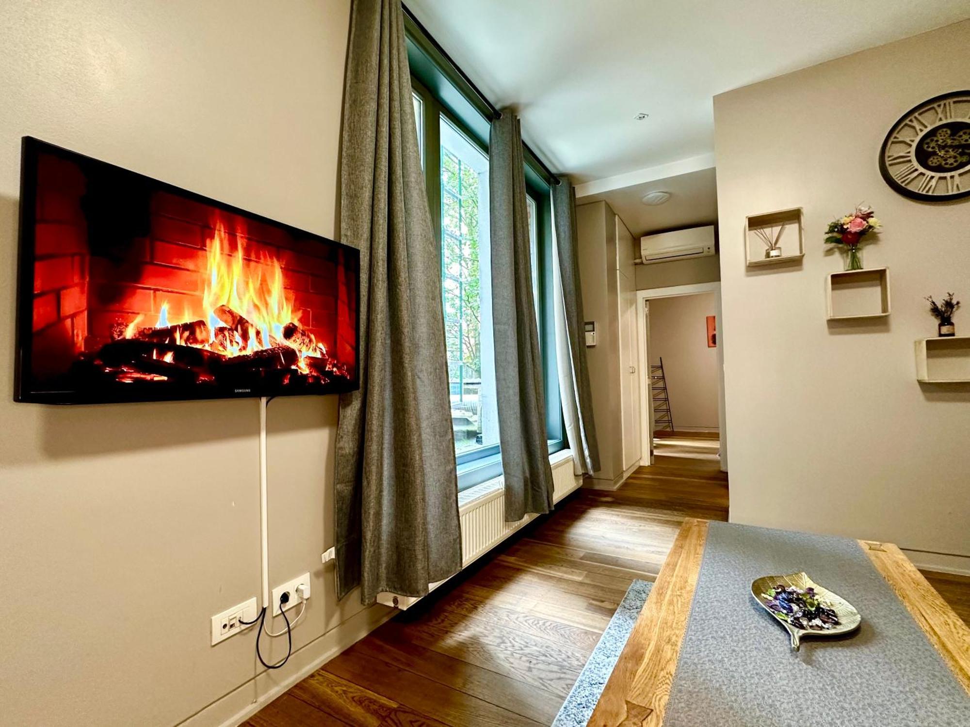 Luxury Suites Castel By Rikas Hotels Антверпен Экстерьер фото