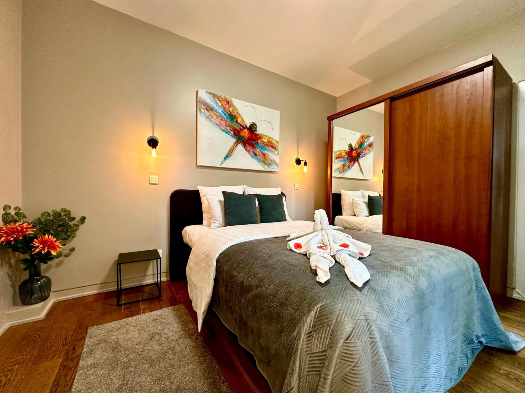 Luxury Suites Castel By Rikas Hotels Антверпен Экстерьер фото