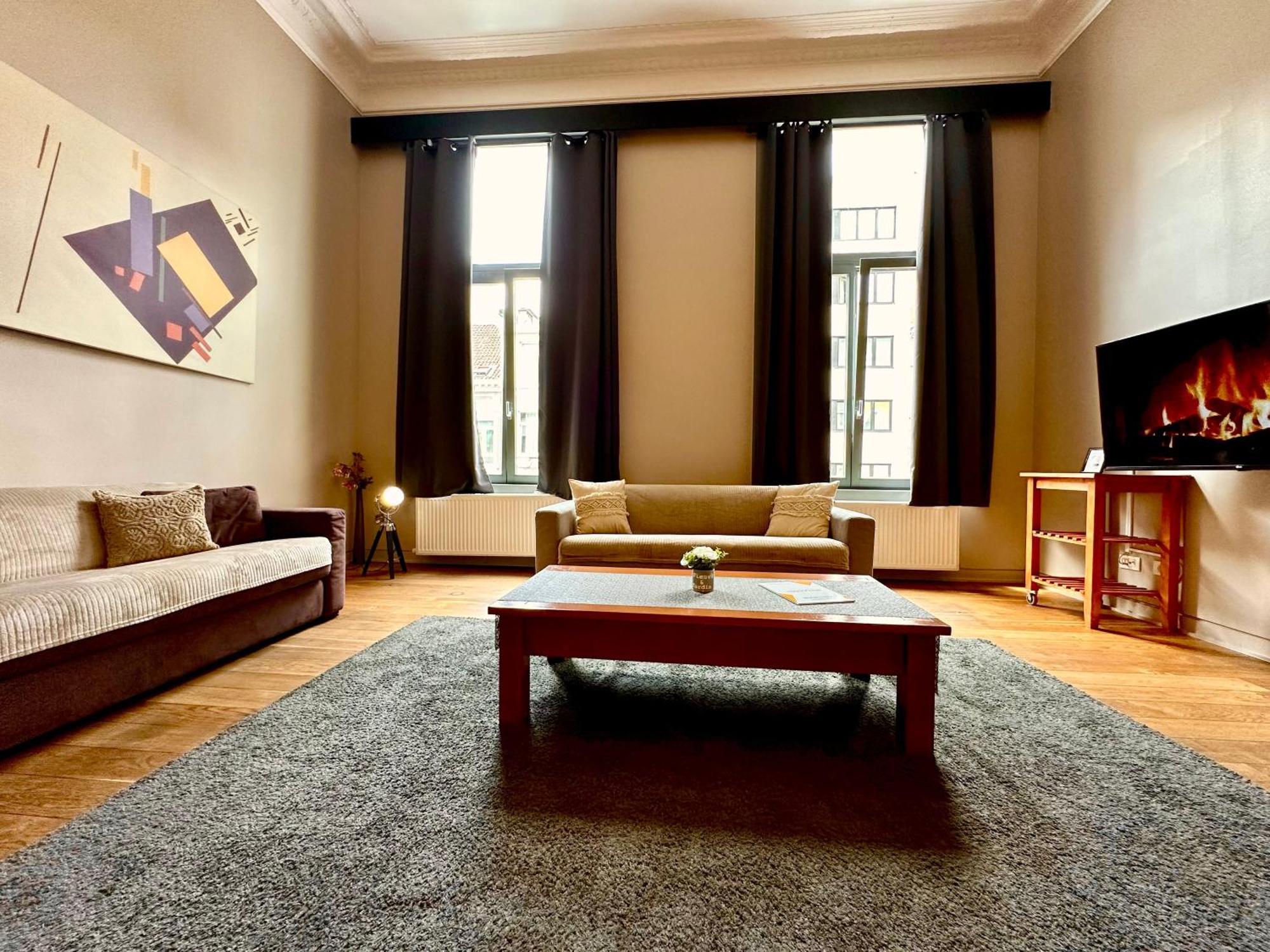 Luxury Suites Castel By Rikas Hotels Антверпен Экстерьер фото