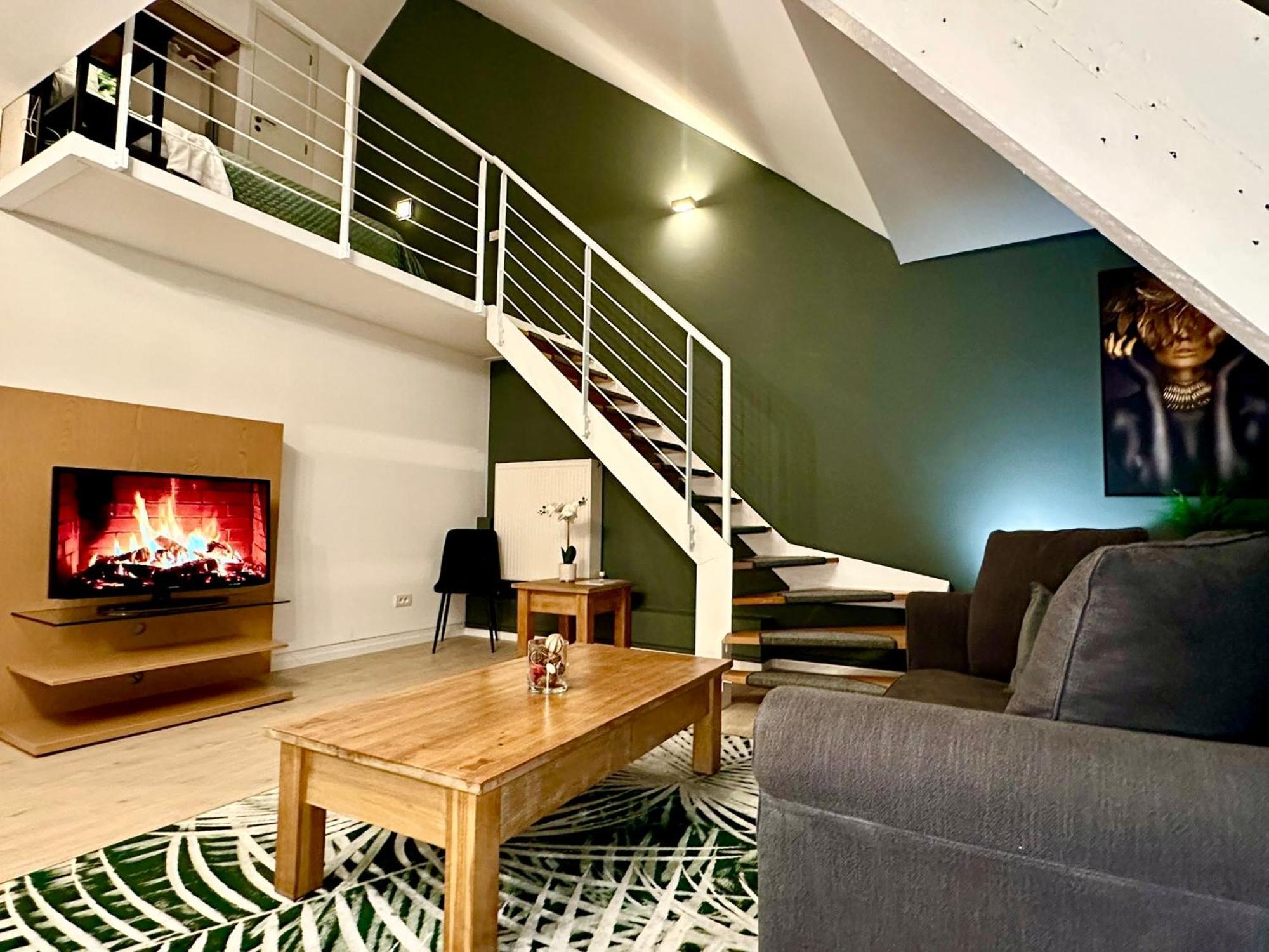 Luxury Suites Castel By Rikas Hotels Антверпен Экстерьер фото