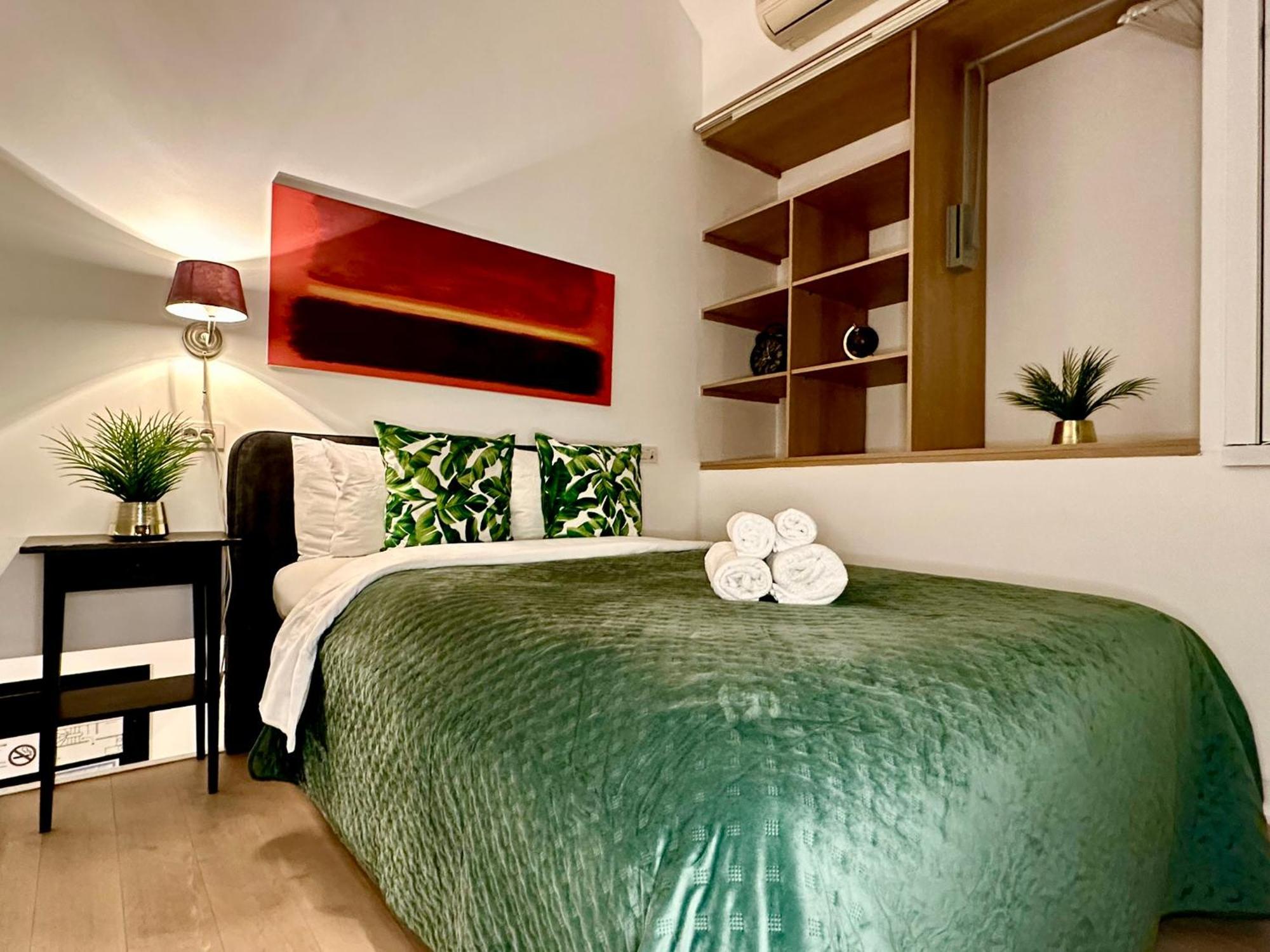 Luxury Suites Castel By Rikas Hotels Антверпен Экстерьер фото
